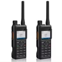 Ψηφιακό Δύοπλευρο Ραδιόφωνο HP680 DMR Δύοπλευρο Ραδιόφωνο κορυφαία στην κατηγορία του ηχητική απόδοση και επείγον δίδυμο ραδιόφωνο